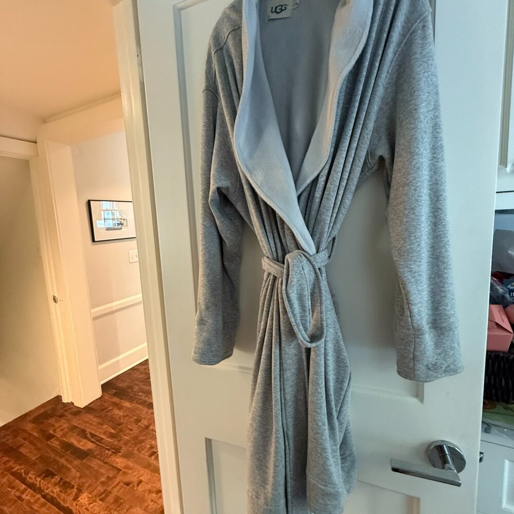 UGG Heather Duffield II Wrap Robe size 2X Grey Silver Heather gently used